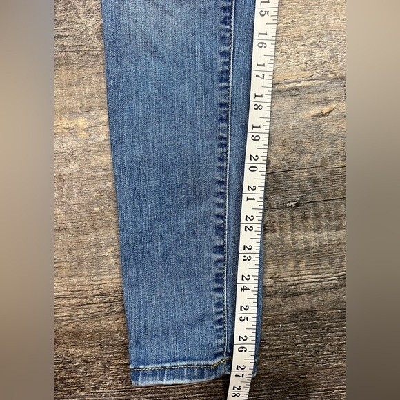 Universal Thread High Rise Jegging Medium Wash Ripped Distressed, Size 00/24R - Picture 7 of 10